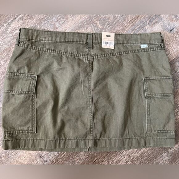 Levi's '94 Cargo Twill Mini Skirt- Size 32 - Picture 2 of 7